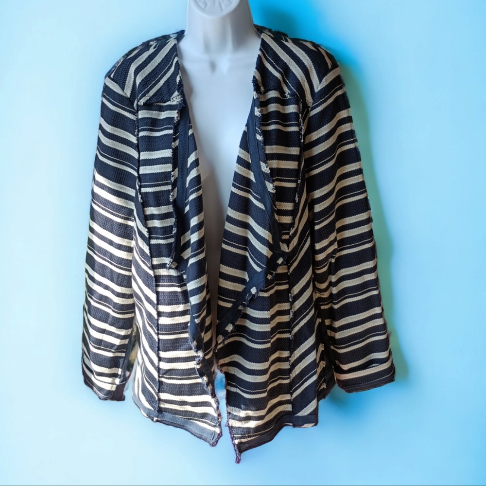 #13 NWT Lane Bryant Blue Cream Striped Blazer Jacket Size 24